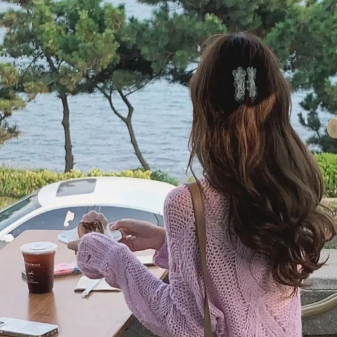 青青河边草